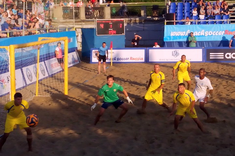 "Крылья Советов" начали домашний этап с разгромного поражения...