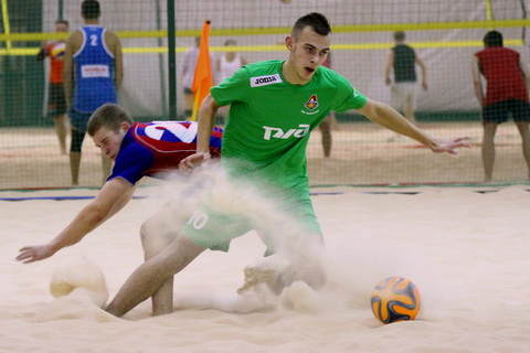 «Локомотив» продолжает делить первую строчку с «Коломягами»…