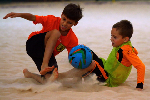 Стартовал петербургский детско-юношеский пляжно-футбольный марафон…