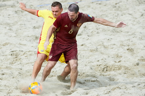 Сборная России, продолжая наигрывать новые связи, разгромила Румынию...