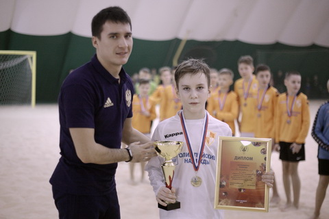 Первые "Коломяги" в третий раз первые, а вторые - впервые в медалях...